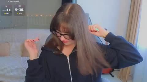 Snapshot of lina_brownie chatting on 06.10.26 Lina online show from 06.10.26