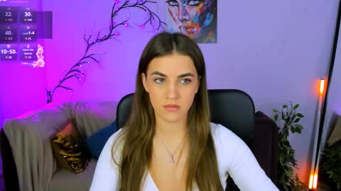 lina_fox12 online show from 10.16.25