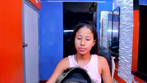 lina_kl online show from 10.17.25