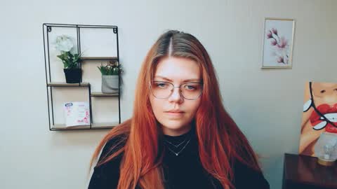 lina_ri online show from 10.23.25