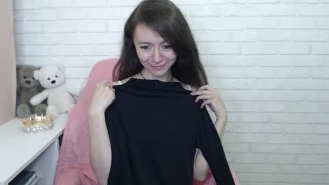 Lina Rouge online show from 09.27.25