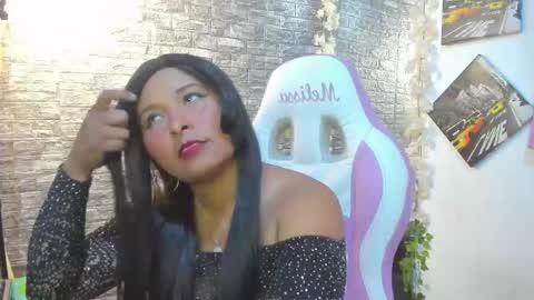 Snapshot of lina_sanchezih chatting on 04.28.26 LINA SANCHEZ online show from 04.28.26