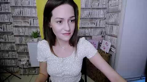 Lina online show from 09.24.25