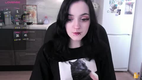 Lina 3  1715622743 online show from 03.17.26