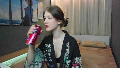 Snapshot of lina_vi chatting on 01.14.25 Lina online show from 01.14.25