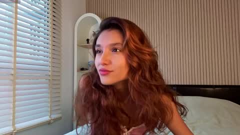 Snapshot of linaage chatting on 06.05.26 Lina online show from 06.05.26