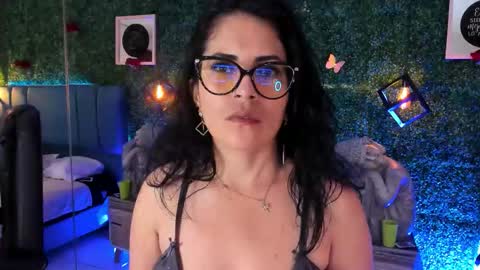 Lina  online show from 02.13.26