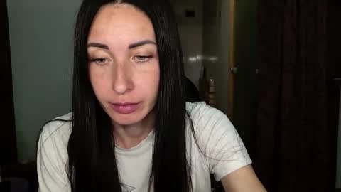 LinaLivee online show from 09.20.25