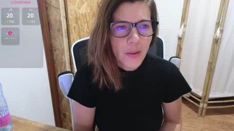 Lina online show from 12.12.24