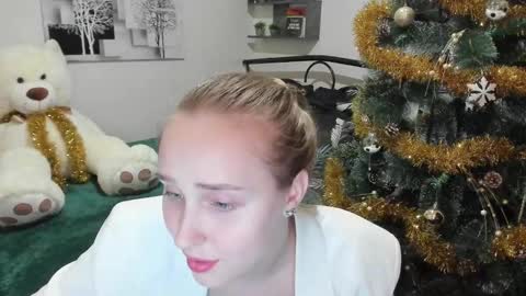 Lina online show from 01.12.25