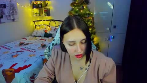 Lina online show from 12.18.25