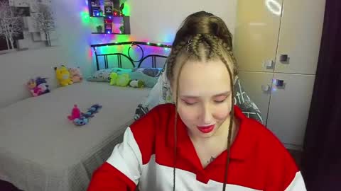 Snapshot of linatruly chatting on 04.18.26 Lina online show from 04.18.26
