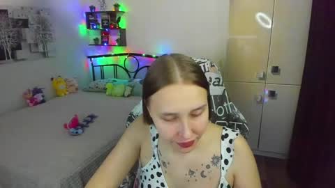 Snapshot of linatruly chatting on 04.22.26 Lina online show from 04.22.26