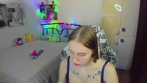 Snapshot of linatruly chatting on 04.29.26 Lina online show from 04.29.26
