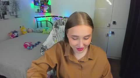 Snapshot of linatruly chatting on 05.19.26 Lina online show from 05.19.26