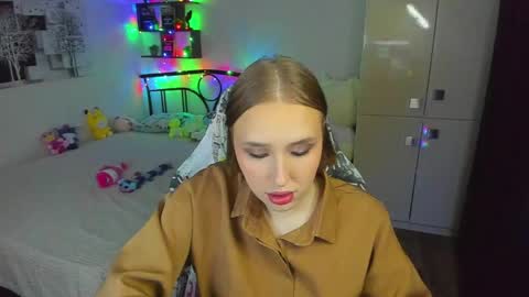 Snapshot of linatruly chatting on 05.29.26 Lina online show from 05.29.26