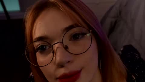 Snapshot of linavelle chatting on 04.28.26 LinaVelle online show from 04.28.26