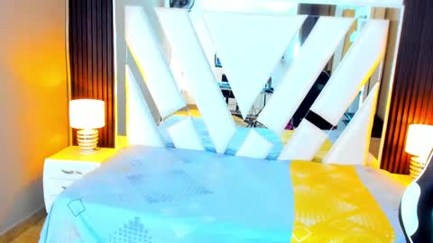  Linda  online show from 09.19.25