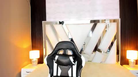  Linda  online show from 12.20.25