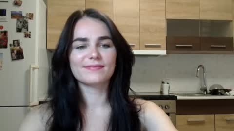 Linda online show from 10.26.25