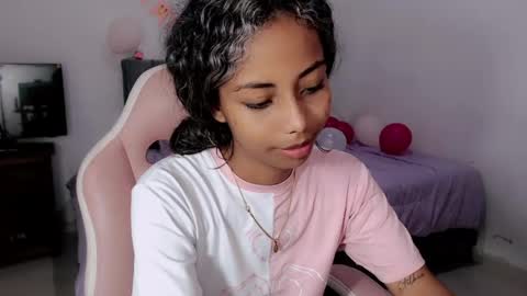 Snapshot of linda_brown_1 chatting on 04.30.26 linda brown online show from 04.30.26