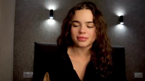 Linda online show from 10.24.25