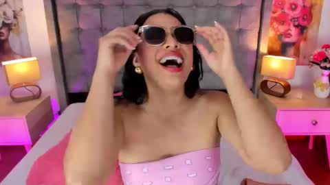 Linda Fosterr online show from 04.24.26