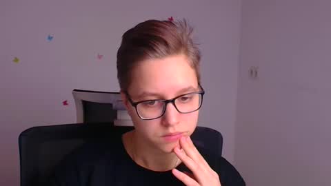 Linda online show from 02.25.25