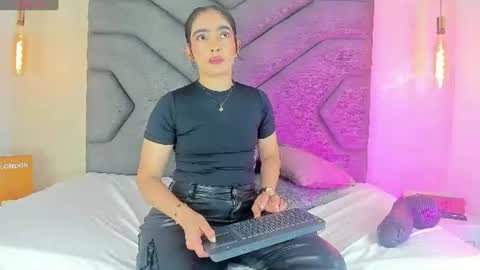 Linda Saenz online show from 06.21.26