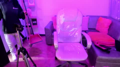 linda miller online show from 01.25.25