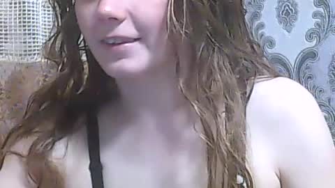 Snapshot of lindaahskysx chatting on 06.18.26 LindaAhSkysX online show from 06.18.26