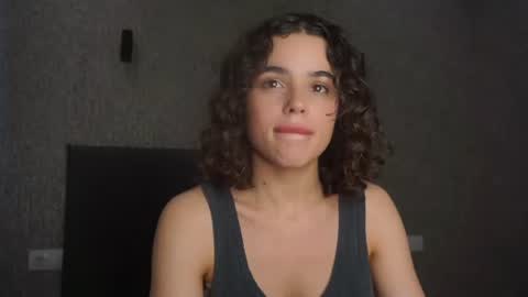 Snapshot of lindaaii chatting on 06.10.26 Linda online show from 06.10.26