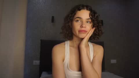 Snapshot of lindaaii chatting on 06.19.26 Linda online show from 06.19.26