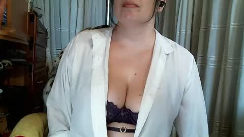 Snapshot of lindasweet53 chatting on 07.30.26 lindasweet53 online show from 07.30.26