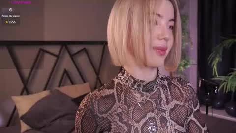 Snapshot of lindathacker chatting on 01.16.26 your Linda is back online show from 01.16.26