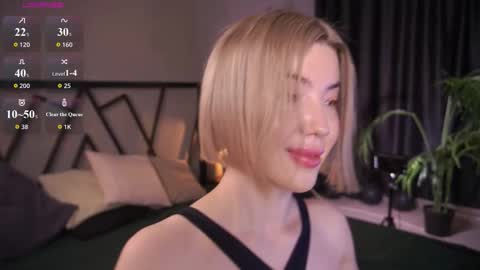 Snapshot of lindathacker chatting on 02.01.26 your Linda is back online show from 02.01.26