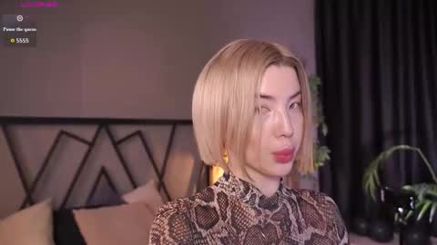 Snapshot of lindathacker chatting on 02.02.26 your Linda is back online show from 02.02.26