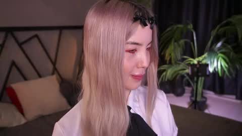 Snapshot of lindathacker chatting on 04.14.26 your Linda is back online show from 04.14.26