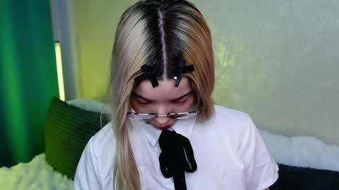 Snapshot of lindathackerr chatting on 05.02.26 Linda online show from 05.02.26
