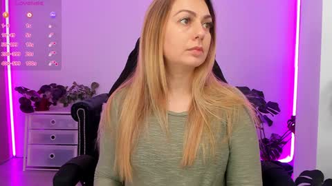 Linda  --  online show from 01.19.25