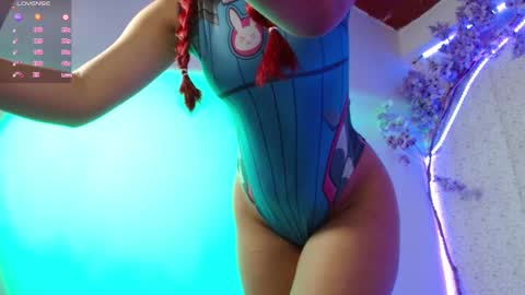 LINDSEYFERRER online show from 03.04.25