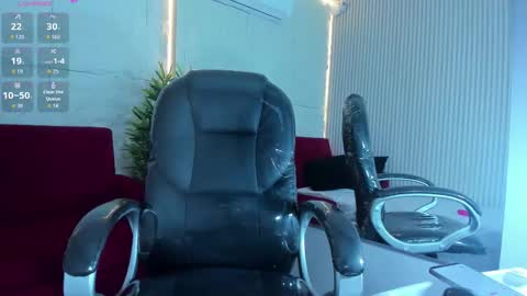 LINDA online show from 11.22.25