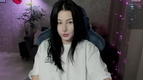 Snapshot of line_green chatting on 08.02.26 Lina online show from 08.02.26