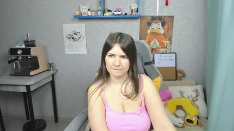 Snapshot of linerapitts chatting on 04.29.26 linerapitts online show from 04.29.26