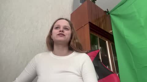 Snapshot of linettehnatow chatting on 02.16.26 Eva online show from 02.16.26