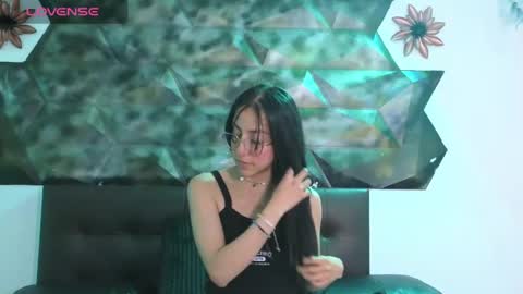 Snapshot of ling_ling24 chatting on 01.11.25 ling ling24 online show from 01.11.25