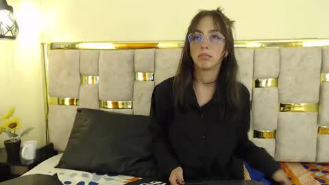 Snapshot of ling_ling24 chatting on 03.11.25 ling ling24 online show from 03.11.25