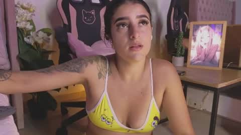 Snapshot of linoshka_1 chatting on 06.21.26 Luciana online show from 06.21.26