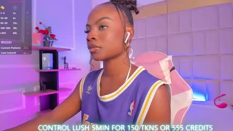 Snapshot of linsyadams chatting on 12.20.24 online show from 12.20.24