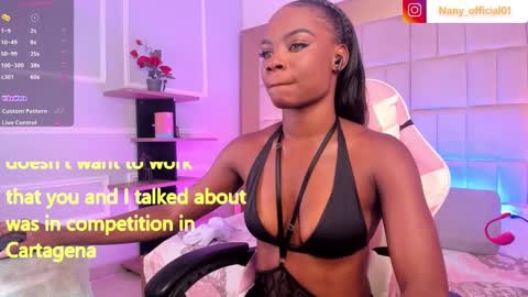 Snapshot of linsyadams chatting on 01.30.25 online show from 01.30.25